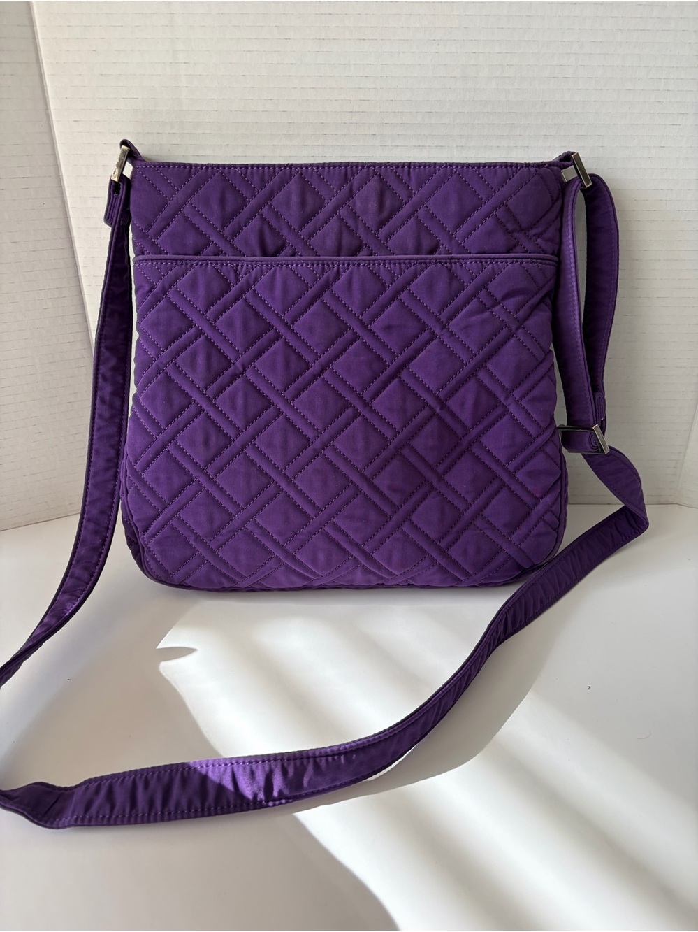 Vera Bradley Triple Zip Hipster crossbody purse - Picture 3 of 8